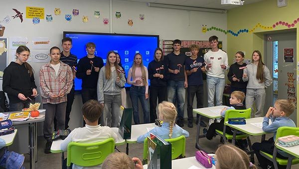 Novembra svētku gaismā