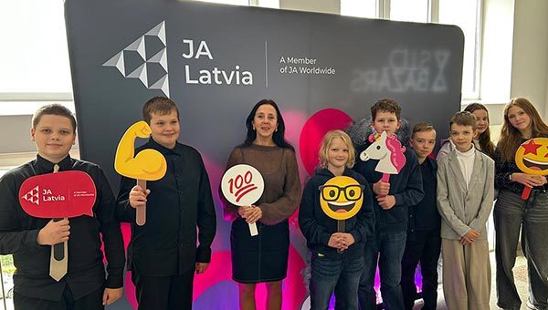 “Jauno uzņēmēju skola 2026 “ Daugavpils Saskaņas pamatskolā